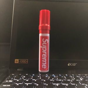Supreme marker